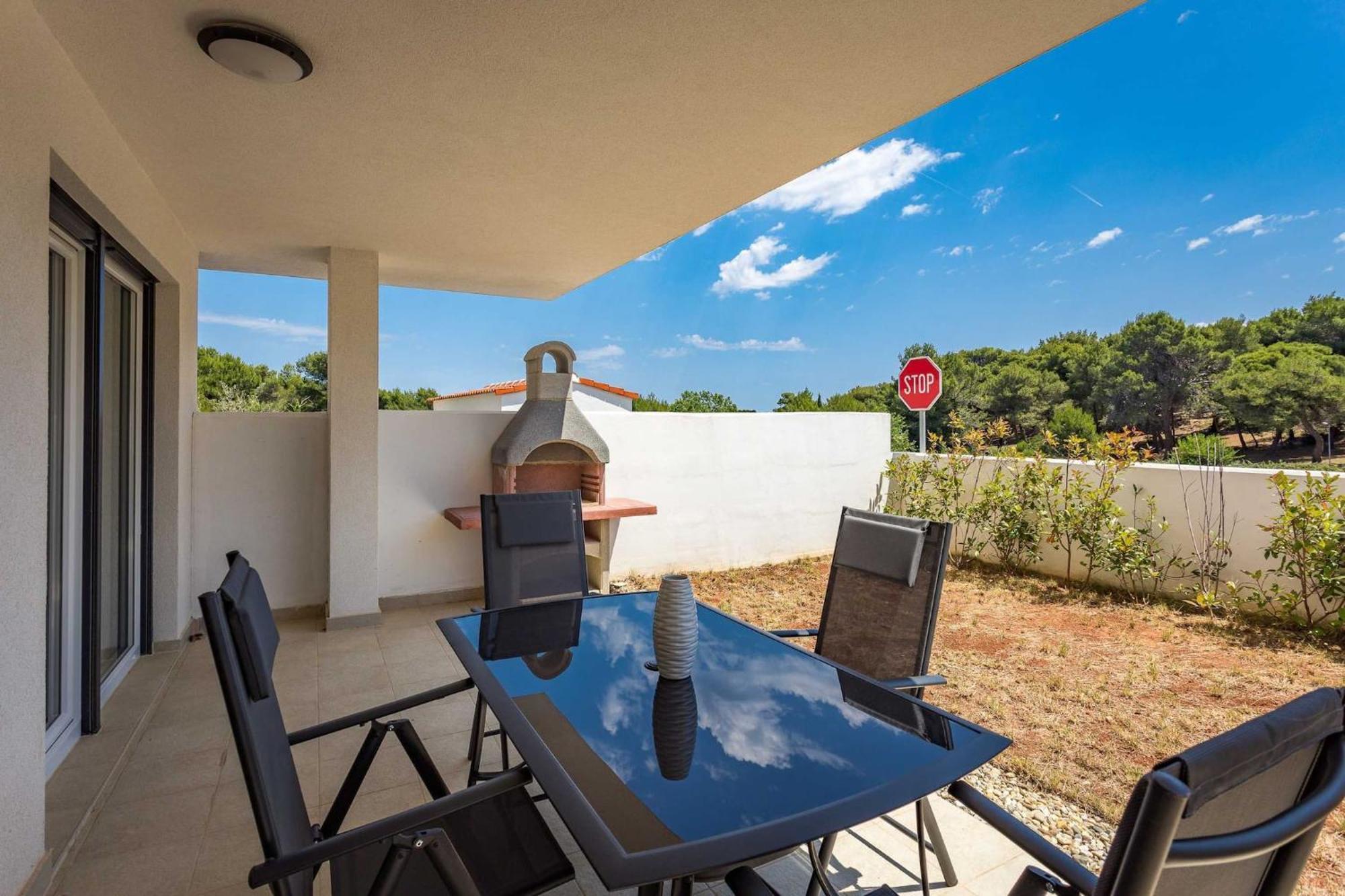 פרמנטורה Apartments At Villa Frida מראה חיצוני תמונה
